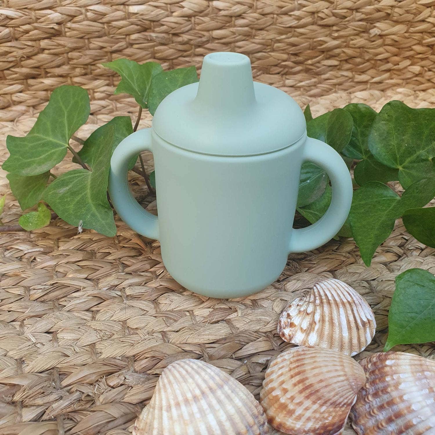 Bicchiere Sippy in silicone verde cameo